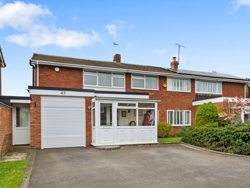 Brook End Drive, Henley-in-Arden