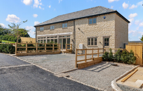 Barn 5 Front